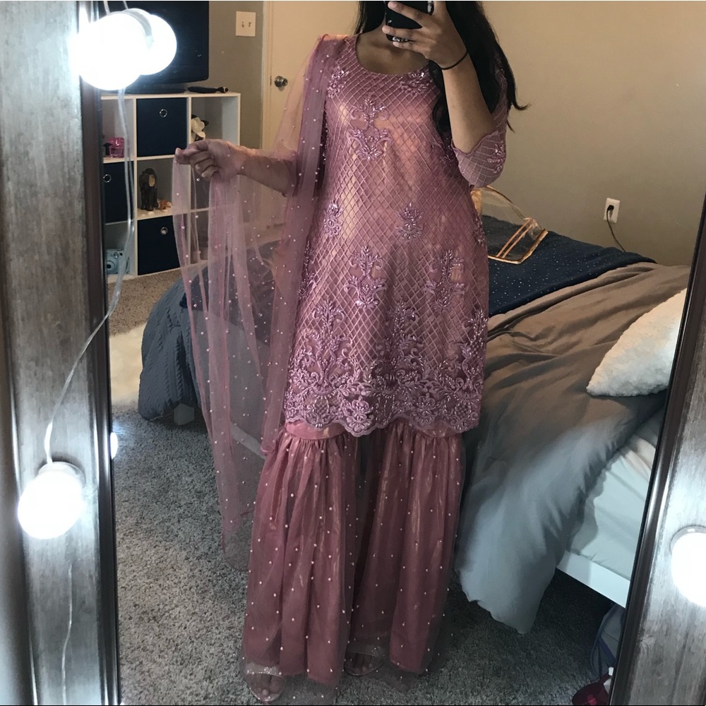 Pakistani Outfit